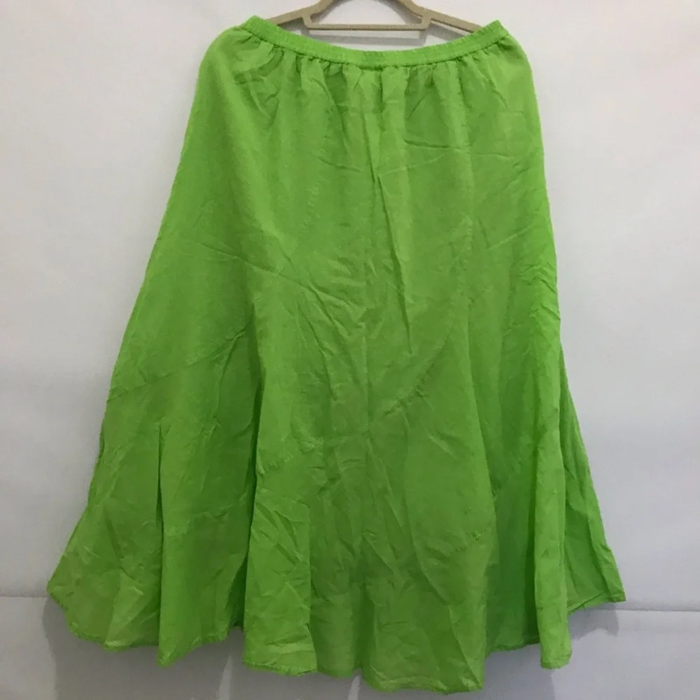 Metro Wear Green Women's Skirt Size XL